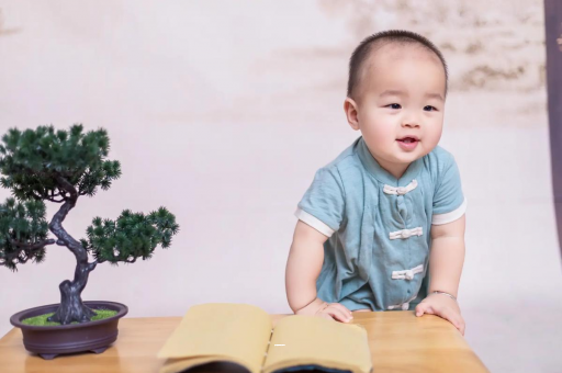 供卵助孕联系方式六个月宝宝可以坐吗