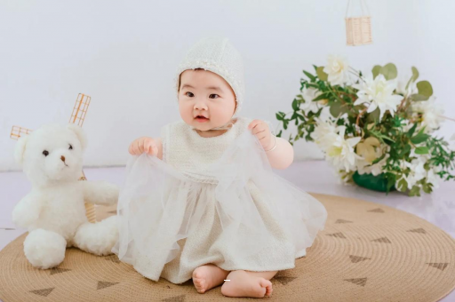 供卵助孕联系方式宝宝几个月抬头